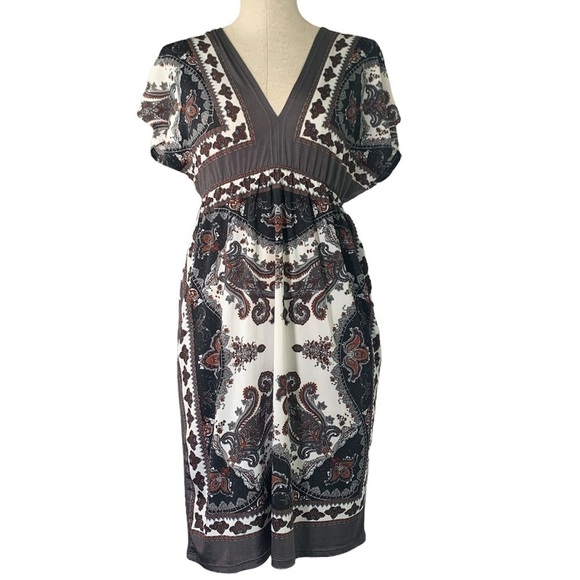Cristina Love V-Neck Boho Print Sheath Dress - Gray/Black/Red, Size Small - Picture 1 of 6